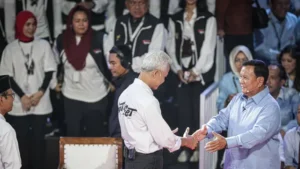 Sekjen PDIP Ungkapkan Ketidaksamaan Langkah Pandang Ganjar dan Prabowo masalah Pertahanan Keamanan