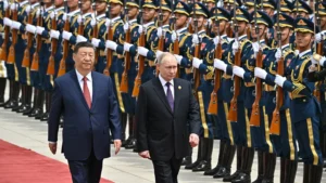 Xi Jinping dari Tiongkok menggelar karpet merah untuk teman dekatnya Putin