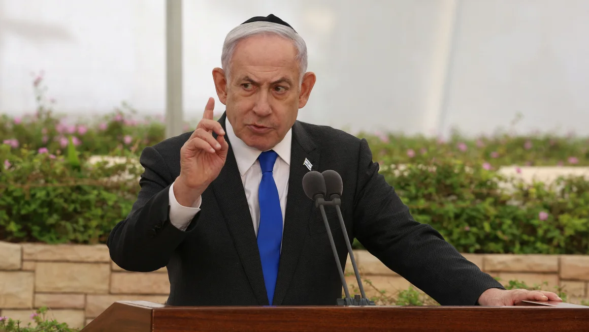 Netanyahu membela keputusannya untuk mengumumkan keluhannya mengenai pasokan senjata AS