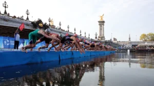 Sungai Seine masih belum aman untuk berenang hampir setiap hari karena tingkat bakteri 