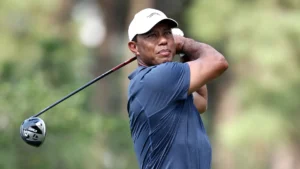 Tiger Woods membantah seruan Colin Montgomerie agar dia pensiun