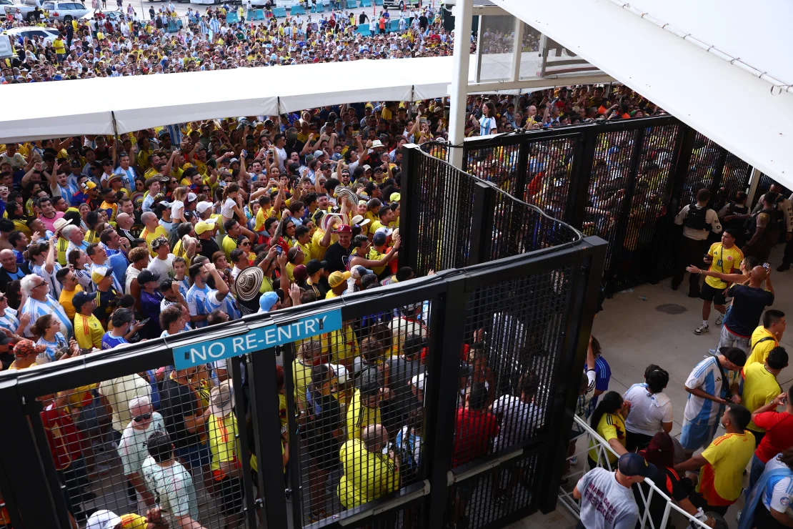 Presiden Federasi Sepak Bola Kolombia di antara puluhan orang yang ditangkap di final Copa América