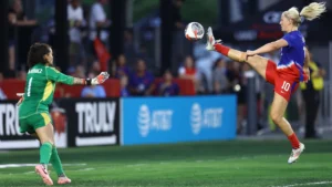 USWNT dimulai di Prancis sebagai tim yang sedang dalam masa transisi