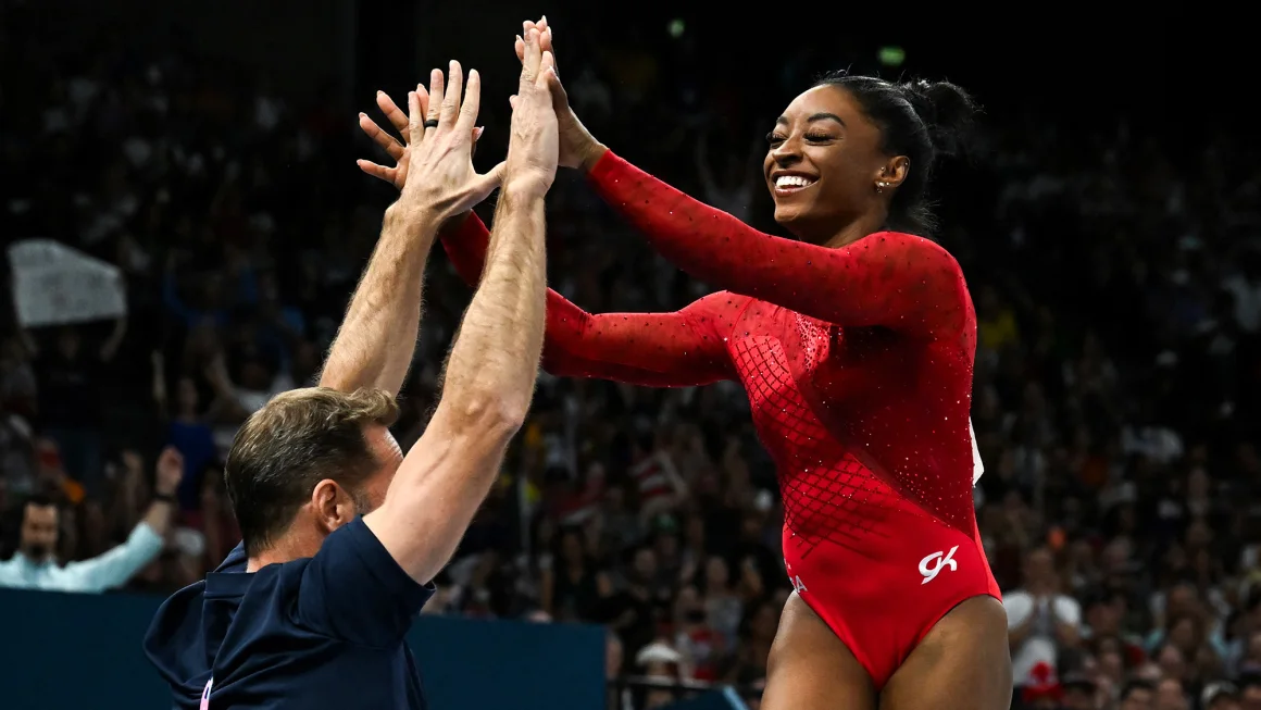 Simone Biles menghabiskan waktu bertahun-tahun untuk menjaga kesehatan mentalnya setelah Tokyo.